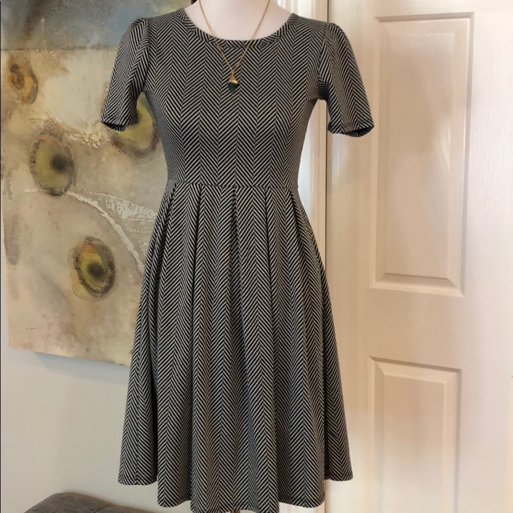 LuLaRoe Amelia - Rare herringbone print
